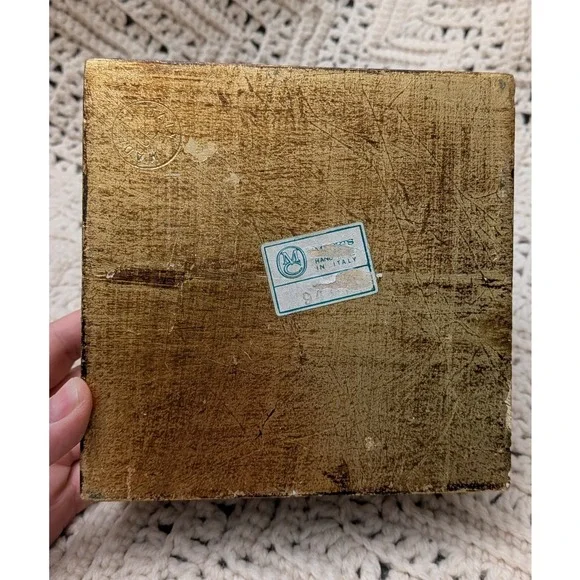 Vintage Florentine Wood Trinket Box Green Gold Gilt Hand Painted Made in Italy - Picture 6 of 8